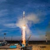 Internet spatial : la Russie lance à nouveau des satellites Oneweb 