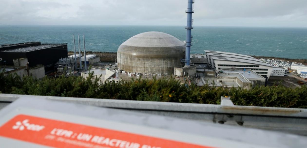 Nucléaire : L'EPR De Flamanville Retardé à Nouveau | Le Blob, L'extra-média