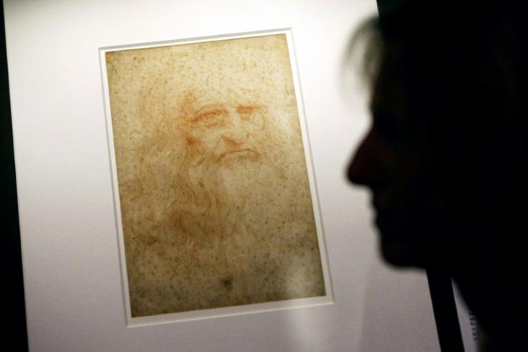 L'auto-portrait de Léonard de Vinci dans une exposition à Turin le 10 juillet 2017  © AFP/Archives Marco BERTORELLO