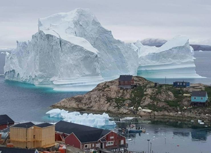 iceberg village Groenland