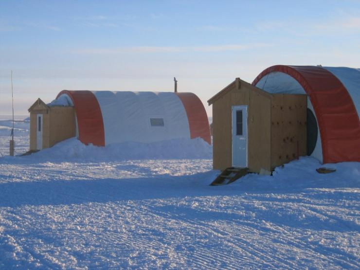 La base franco-italienne Concordia, dans l'Antarctique, où des carottes de glace ont été extraites dans le cadre du projet EPICA, le 27 janvier 2007 © AFP Archives Guy Clavel