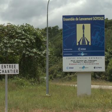Voir la vidéo de Soyouz, des fusées russes en Guyane