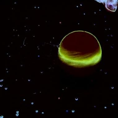 Voir la vidéo de Au-delà des étoiles