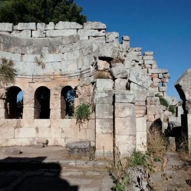 Voir la vidéo de Syméon le Stylite, le Saint oublié