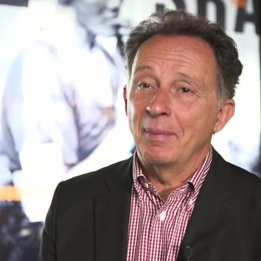 Voir la vidéo de Jean-Philippe Azulay : quels traitements contre Parkinson ?