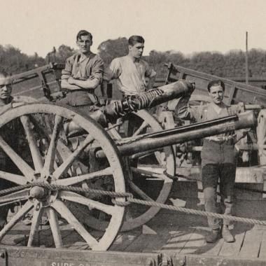 Voir la vidéo de Carriere de l&#039;Aisne : l&#039;artilleur Charles Lightfoot