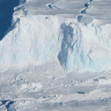 Freiner la montée des eaux… grâce aux glaciers