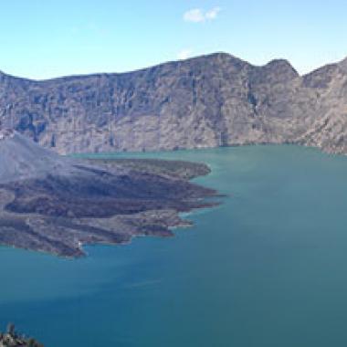 Lombok, au-dessus du volcan