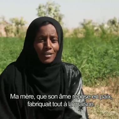 Voir la vidéo de Haïcha, habitante de l&#039;ancienne Nubi (Egypte)