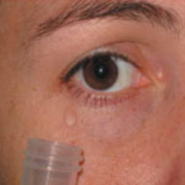 Les larmes des femmes parlent-elles ?