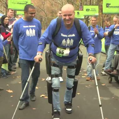 Voir la vidéo de L'espoir des exosquelettes