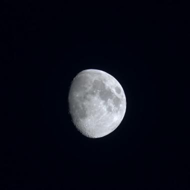 _en_see_video_of La Lune, d’un paysage à l’autre… 