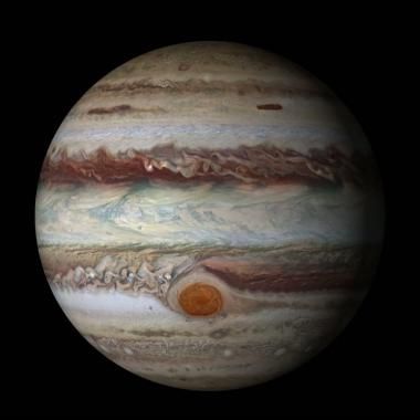 Voir la vidéo de Jupiter derrière les nuages... 
