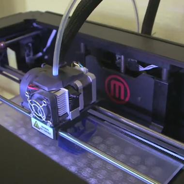 Voir la vidéo de L'imprimante 3D pour tous