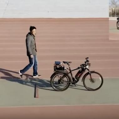 Voir la vidéo de Y a-t-il un pilote dans le vélo ?