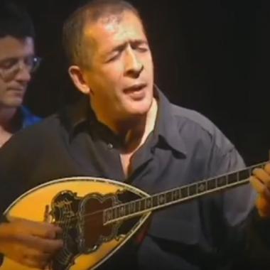 Voir la vidéo de Nuit sans lune - Grèce : chanson populaire et rebetiko (extrait)