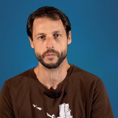 Voir la vidéo de « La pandémie a bouleversé la recherche scientifique dans son lien avec la société »