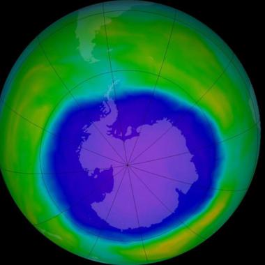 Voir la vidéo de L’Antarctique n’en a pas fini avec l’ozone