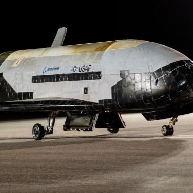 Voir la vidéo de X-37B : l’arme secrète des Américains ?
