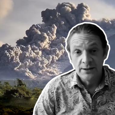 Voir la vidéo de En Indonésie le volcan Merapi s’agite 