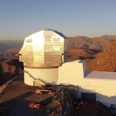 Voir la vidéo de Vera Rubin : pourquoi un nouveau télescope... sur Terre ?