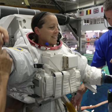 Voir la vidéo de Sophie Adenot : des expériences scientifiques made in France