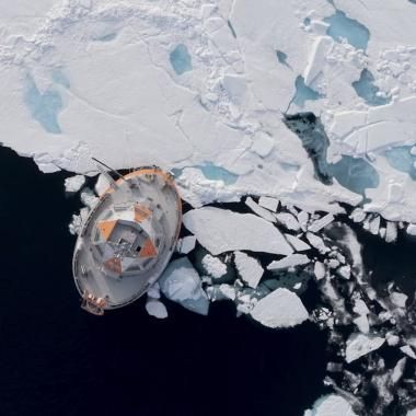 Voir la vidéo de Tara Polar station : un labo flottant en route vers la banquise