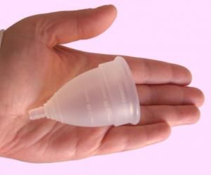 Règles : les coupes menstruelles aussi sûres que les tampons