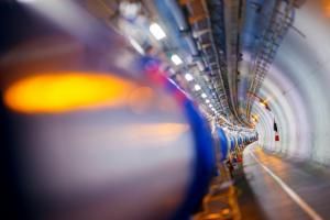 Cap sur la nouvelle physique pour le plus grand accélérateur de particules au monde 