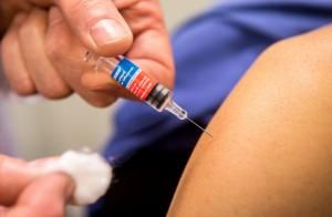  La vaccination contre la grippe, « acte citoyen » pour des députés de la majorité
