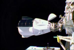  La capsule Dragon de SpaceX arrimée à la Station spatiale internationale