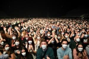 « Aucun signe » de contagion durant un concert test de 5000 personnes à Barcelone