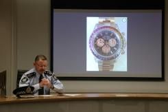 Le chef adjoint de la police australienne Nigel Ryan lors d'une conférence de presse sur un gigantesque coup de filet contre le crime organisé, le 8 juin 2021 à Sydney © AFP David Gray