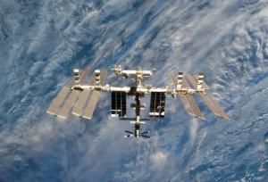 Le Pentagone enquête sur des débris spatiaux ayant menacé l’ISS