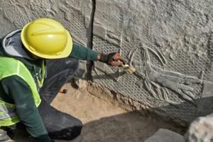 Irak : découverte à Mossoul de bas-reliefs assyriens vieux de 2 700 ans