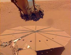 La sonde InSight à la retraite après 4 ans de recueils sismiques sur Mars