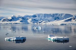 Sous la glace de l&#039;Antarctique, un immense paysage caché
