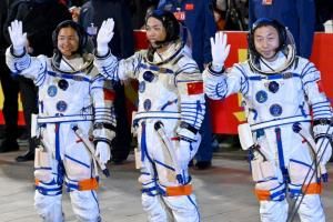  Un nouvel équipage arrive dans la station spatiale chinoise