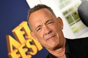 Tom Hanks, rajeuni par une IA dans son nouveau film, &quot;Here&quot; 