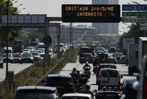 Pollution : quatre métropoles restreignent la circulation des véhicules Crit&#039;Air 3 le 1er janvier