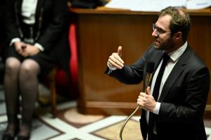  Les députés approuvent une relance massive du nucléaire 