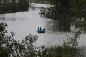  Plus de 80 morts dans les inondations au Texas, l’espoir de retrouver des survivants s’amenuise 