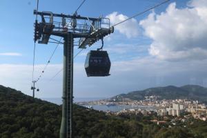 À Ajaccio, un téléphérique urbain face au tout-voiture