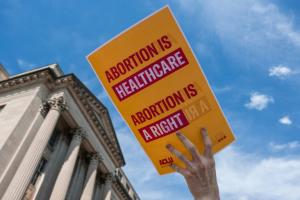  Pilule abortive : les États-Unis autorisent un nouveau générique, rage des conservateurs