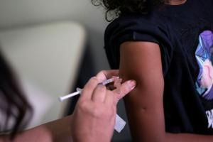 Dengue : le premier vaccin mondial à dose unique approuvé au Brésil