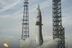  La grande fusée de Jeff Bezos explose lors d'un test au sol 