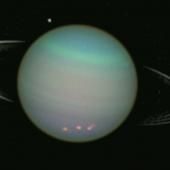 Voir la vidéo de La Lune et Uranus