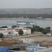Voir la vidéo de Nadia Abdou et l&#039;eau du Nil en Egypte
