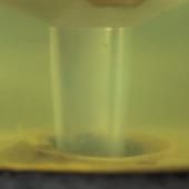 Voir la vidéo de Changement de couleur d'une terre par oxydation