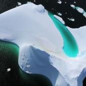 Voir la vidéo de Le glacier Vatnajokull en Islande 